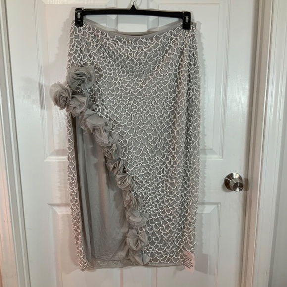 ASOS Luxe Pearl Embellished Skirt Size… - Picture 10 of 10